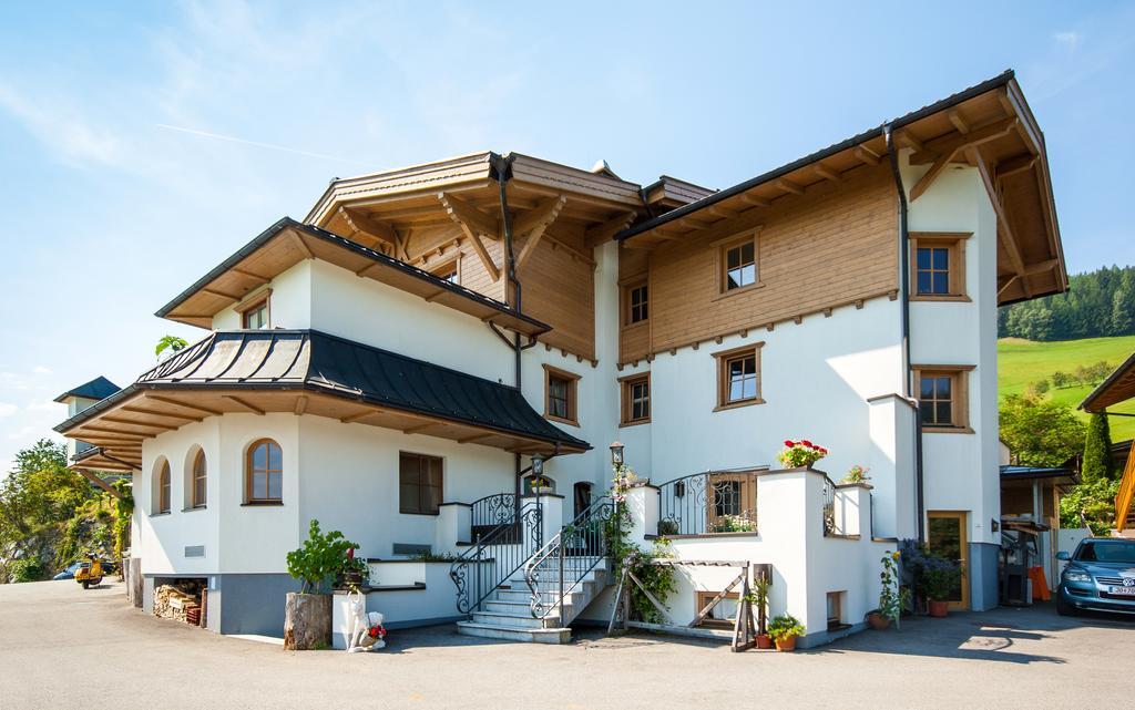 Hotel Und Alpen Apartments Mit Sauna - Buerglhoeh Bischofshofen Dış mekan fotoğraf